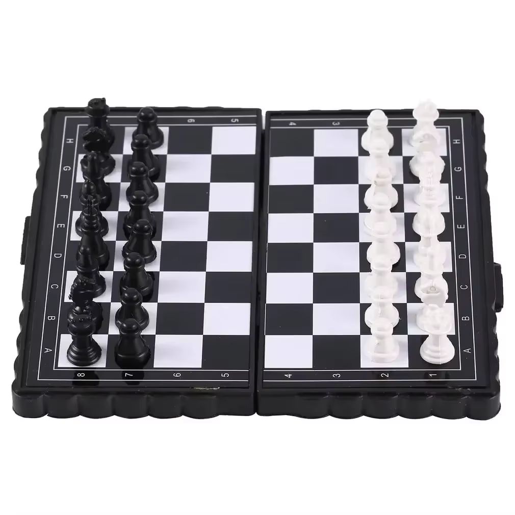 1Pc Mini Magnetic  Chess Set   - Kids Outdoor Activity Set recensione e prezzo