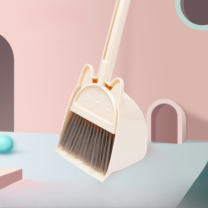 Mini Children Broom and Dustpa - Kids Outdoor Broom recensione e prezzo