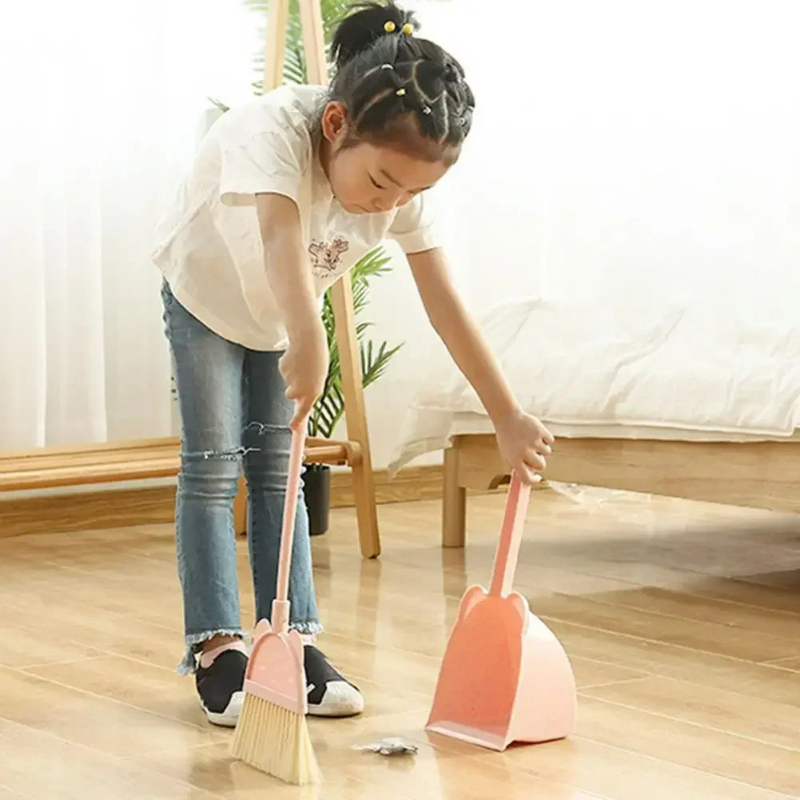 Mini Children Broom and Dustpa - Kids Outdoor Broom recensione e prezzo