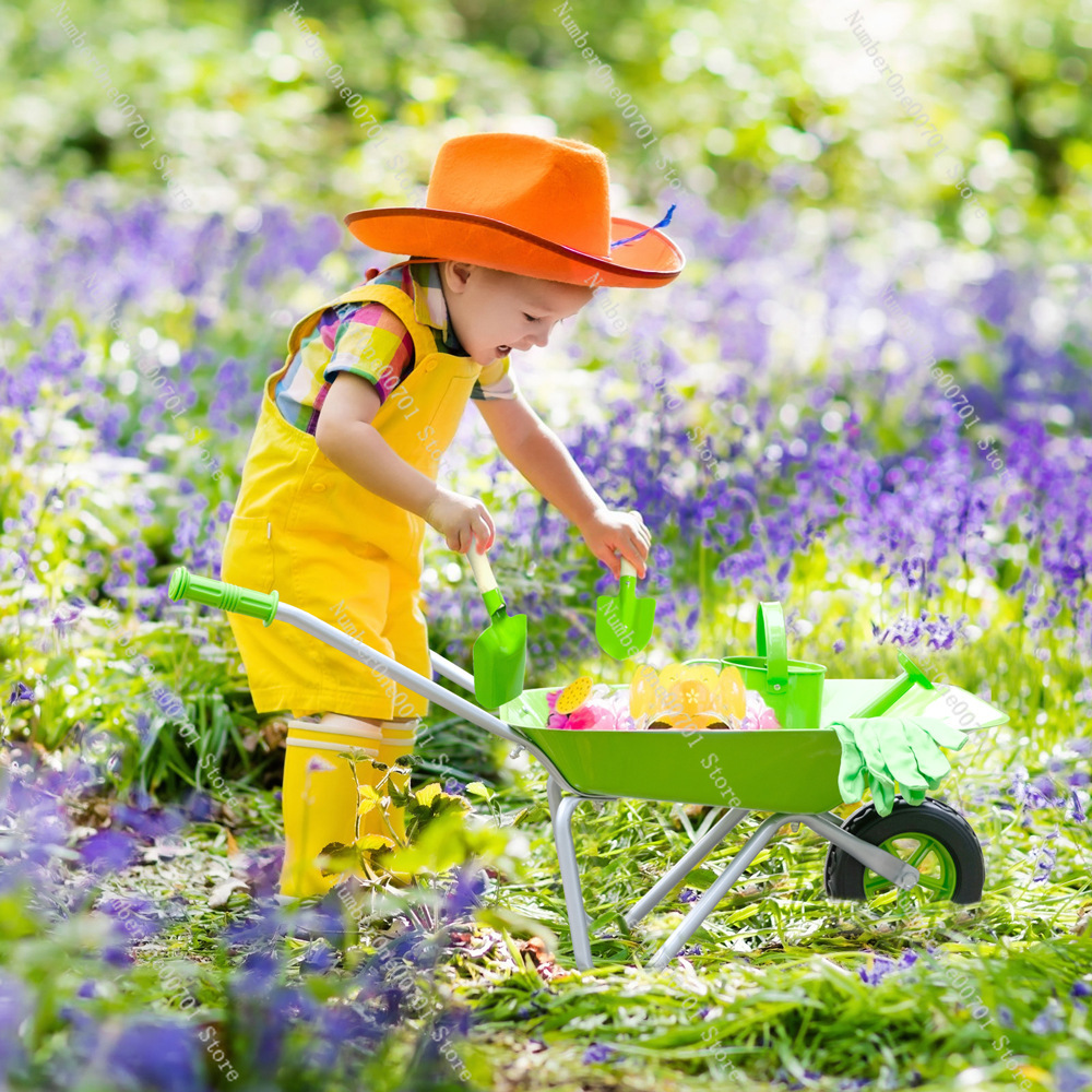 Kids Outdoor Wheelbarrow, Gree - Kids Outdoor Activity Set recensione e prezzo